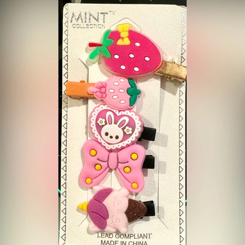 Girls Set of 5 Hair Clips in Pink Strawberry